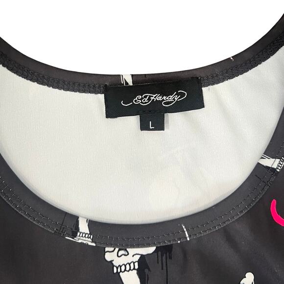 Ed Hardy Gray White Skull Knife Logo Cropped Tank Top size L NEW Tags Racerback - Picture 6 of 8